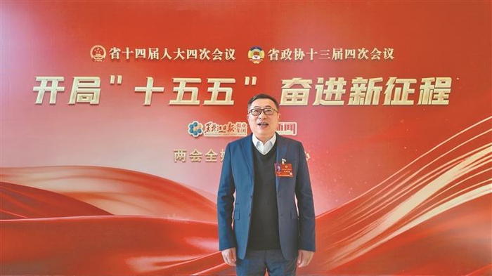     省政协委员魏世锋。