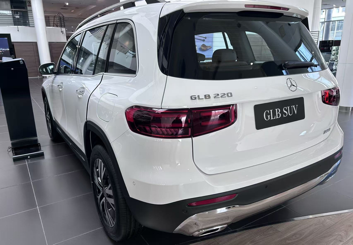 奔驰GLB220 图源：时代周报记者摄