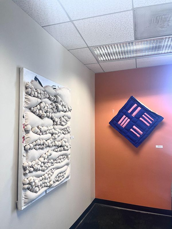 图:吴晓晓作品于 Torrance Art Museum 策展项目Tryst 现场