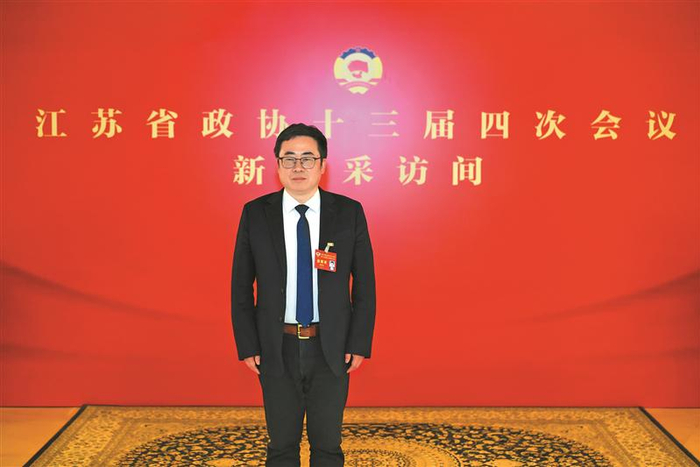省政协委员 盛青松