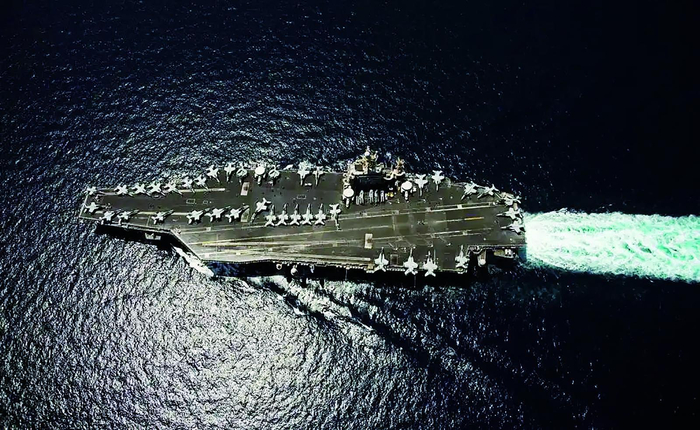     “林肯”号航母（资料照片）    新华社