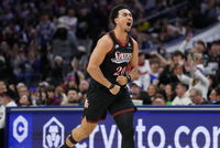 加盟卫冕冠军！麦凯恩76人生涯场均10分2.2板2助 三分命中率38.1%