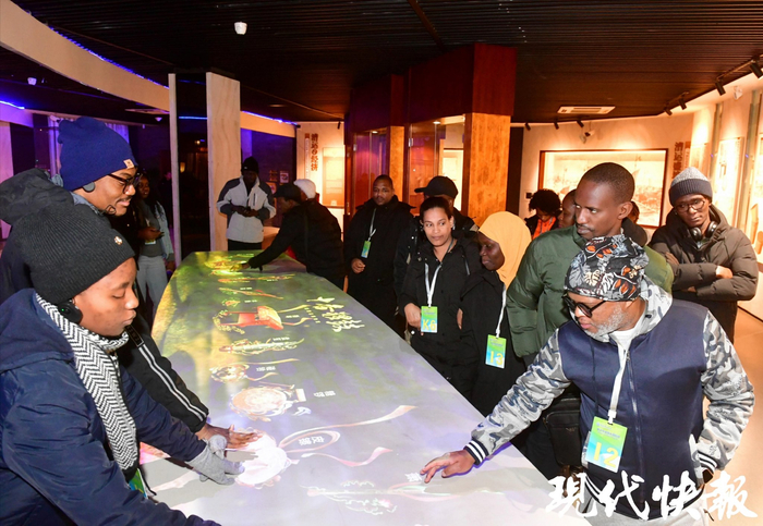 馆内丰富的互动体验，更让这场历史之旅充满趣味