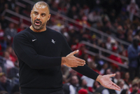 乌度卡：从未见过我们如此吝啬拼抢地板球 必须拾回以前坚持的事