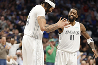 真就只打了一场...浓眉和欧文组合仅同时在场打了25分钟