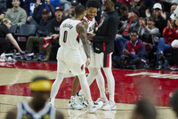 香波特：安芬尼·西蒙斯是年轻版的利拉德 他得分方式像利拉德