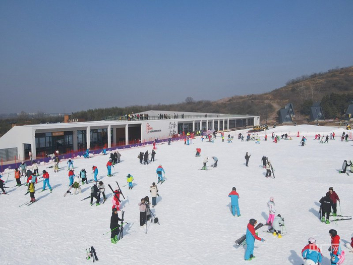 ����ʡ�������⻬ѩ�������Ϸ�®��բɽ��ѩ����������� �Լһ��㣩