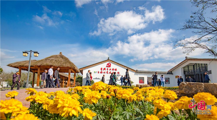 白塔村党建展示馆。万正初 摄