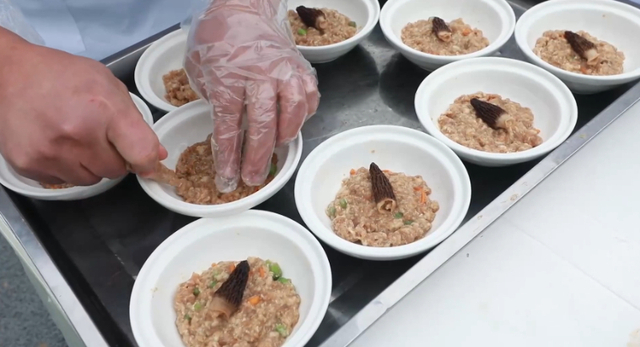 2026年2月1日，四川省蓬溪县举办的创意烹饪技能大赛决赛现场。视频截图（作者：刘海、谭皓、丁娅 摄制：腾飞）