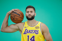 斯玛特：克莱伯展示出终极职业典范 他依然能留在联盟是有原因的