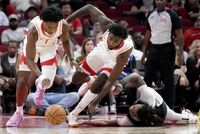 斯通：每支球队都在打听我们的球员 我们有这么多年轻人令人羡慕