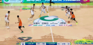 翻江倒海！怀特塞德冲击内线连续3次暴扣 帮助上海稳住局势