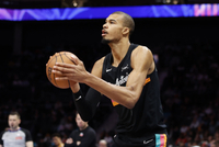 帕金斯：文班拒绝被外界框定 他简直就是我的完美翻版！