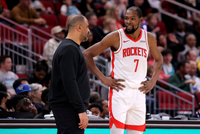 火记发问：火箭本季有时候表现挣扎的原因是啥？要怎么解决问题？