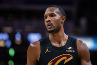 加内特：哈登光靠空接喂饼 就能让莫布里和阿伦每场多得六到八分