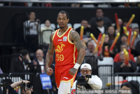 杀得兴起！塔克22中16砍下48分6板11助2断 罚球17中15