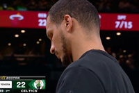 马祖拉看不下去了！维金斯接连追身三分命中 热火领先到20分！