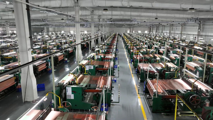 河北一家丝网企业车间