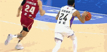 血亏！里勒失误后反抢被吹违体犯规 送对手2罚1掷