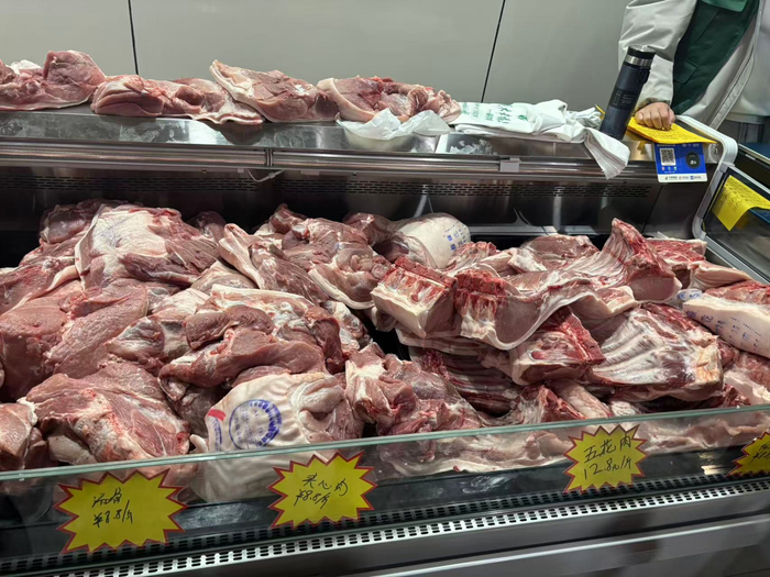 平价猪肉。劳动报记者陆燕婷 摄影