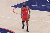 哈登：和弗兰克谈过合同保障问题 我也理解他们为未来做决定