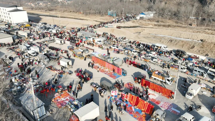 兴隆六道河集市航拍。