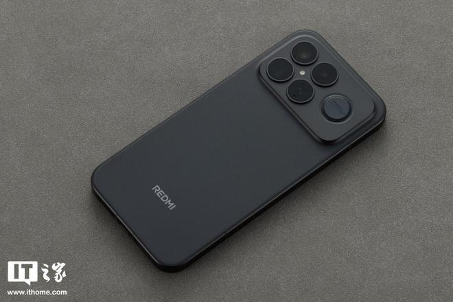 ▲ IT之家实拍：REDMI K90 Pro Max