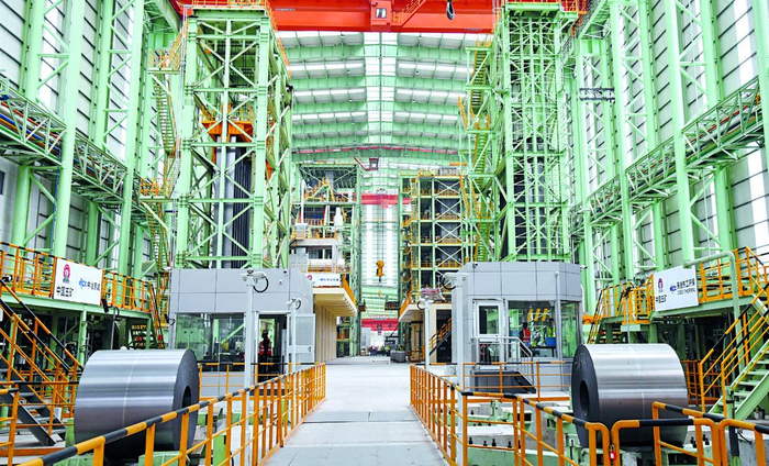 敬业集团数智化涂镀板生产线。