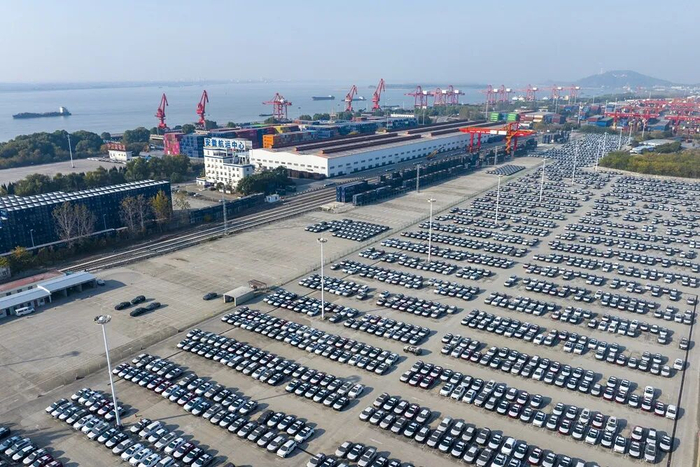 图片来源：新华社