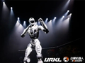 众擎发起首个人形机器人格斗联赛 创始人：加快行业发展 就像F1和NBA