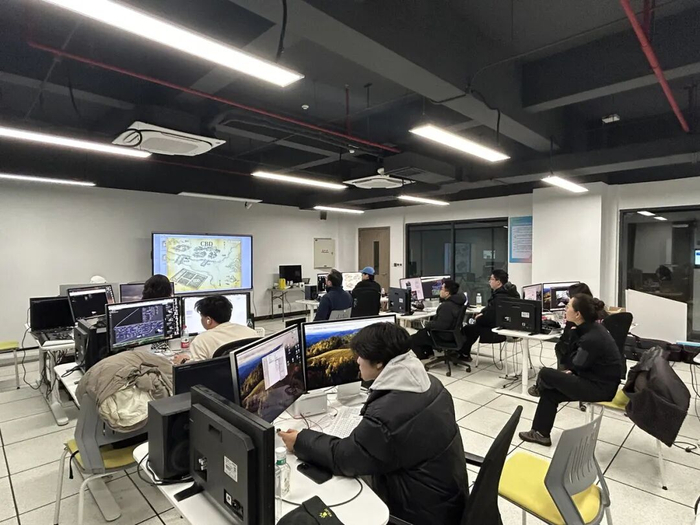 临影厂联合浙江艺术职业学院，创作AI赋能非遗创新短剧《灯魂》。郦润其 摄 