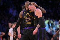 ESPN：湖管现优先考虑押宝东契奇 而非围绕老詹末年打造最强阵容