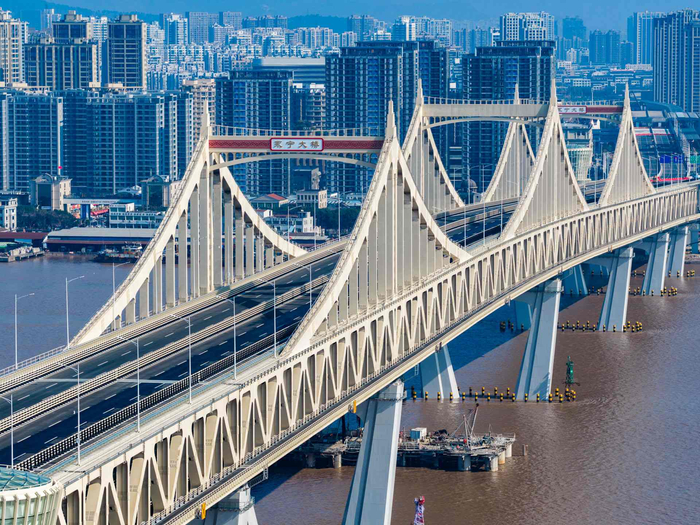永宁大桥通车运营。