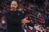 乌度卡：一切的根本是努力程度 只要努力达标我们就能跟强队抗衡