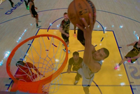 高度压制！文班亚马篮下起飞 空接轻松拿到2分