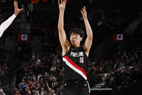 解说：选秀前认为杨瀚森不适合NBA 没想到夏联打得好还有三分