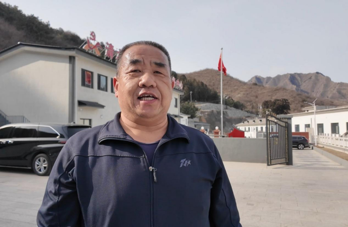 驻村第一书记张建柱