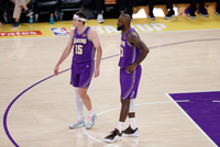 詹姆斯：里夫斯只在意家人篮球和高尔夫 其他事情他都不关心