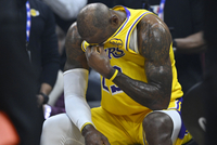 詹姆斯已不是未来湖人争冠阵容成员！今夏可去勇士或骑士最后一搏