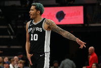 队记：尼克斯截止日前曾与马刺聊过索汉潜在交易 但谈判并未深入