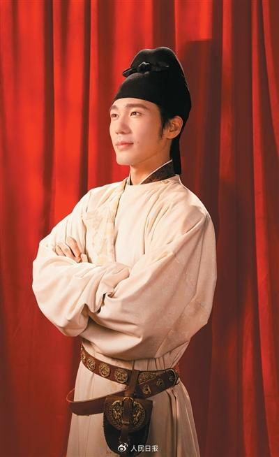 ​白宇在《太平年》中饰演钱弘俶。 资料图片