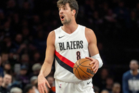 解说：阿夫迪亚入选全明星后就有点懈怠 也可能是疲劳 失误太多