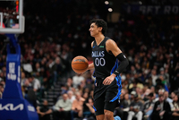 克里斯蒂：湖人有能制造罚球的球员 我们本应在防守端做得更好