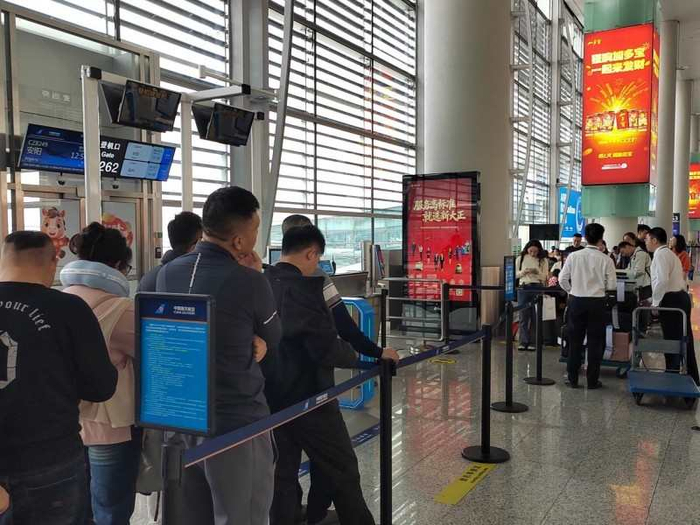 新大正新春品牌形象广告（广州白云T2机场）