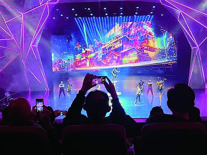     杂技秀《极限快乐2》