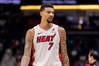 韦尔谈交易流言：只管做好我能控制的事 上场打球就行