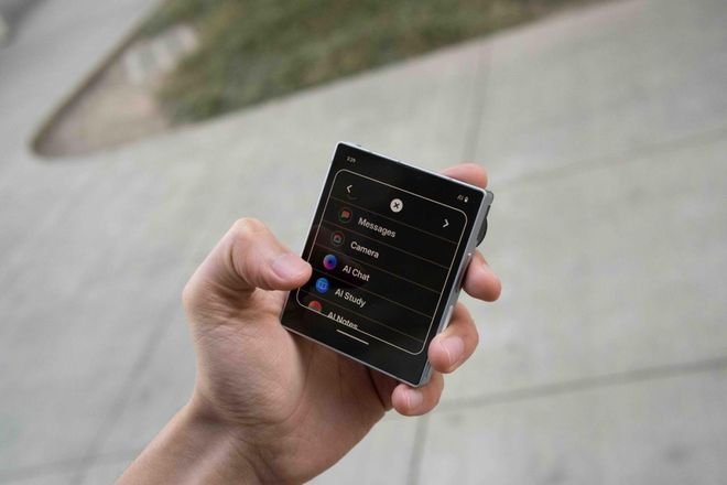 MindOne Pro 内置了一套 AIOS ｜ 图片来源：极客公园