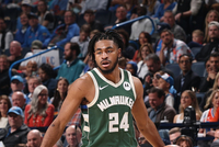 路威：托马斯做第六人随便都能砍30分 被老里执教真是遇到伯乐了