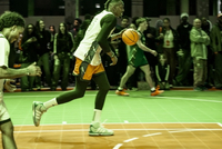 自个也没有！霍华德参加阿迪比赛 阿迪提供了他本人的复刻签名鞋