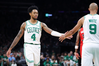 怀特：看到队友在交易截止日前离队很难过 希望他们未来一切顺利